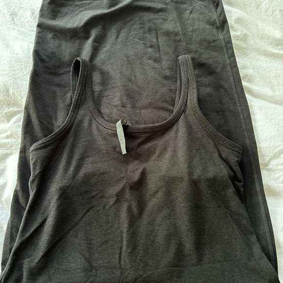 Vuori halo dress size medium - Picture 4 of 4